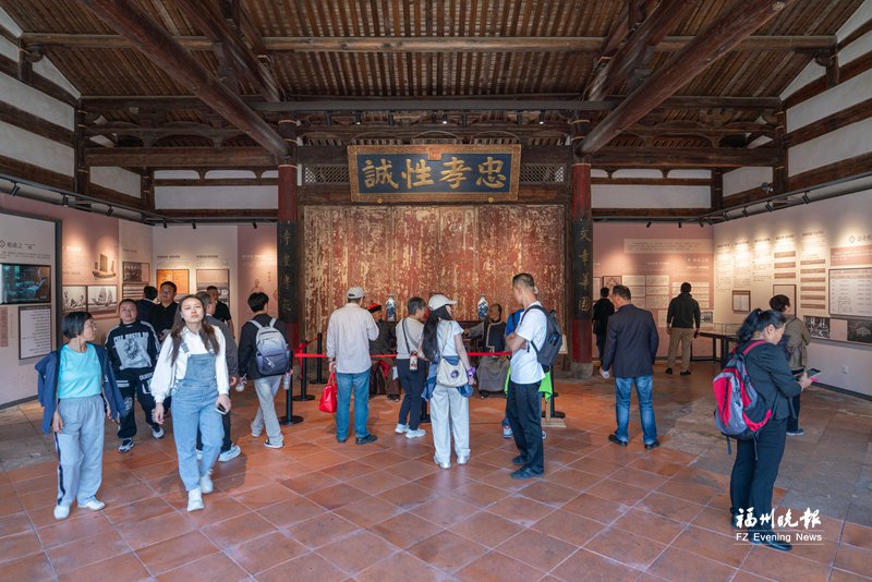 福州三坊七巷旅游:央视取景地,逛吃同利肉燕三条簪体验(图6) 福州三坊七巷旅游:央视取景地,逛吃同利肉燕三条簪体验(图6)