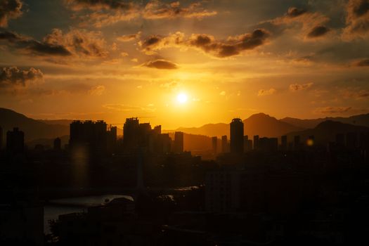 韩国室温超导概念股跌近30%美国超导论文或存缺陷(图1) 韩国室温超导概念股跌近30%美国超导论文或存缺陷(图1)