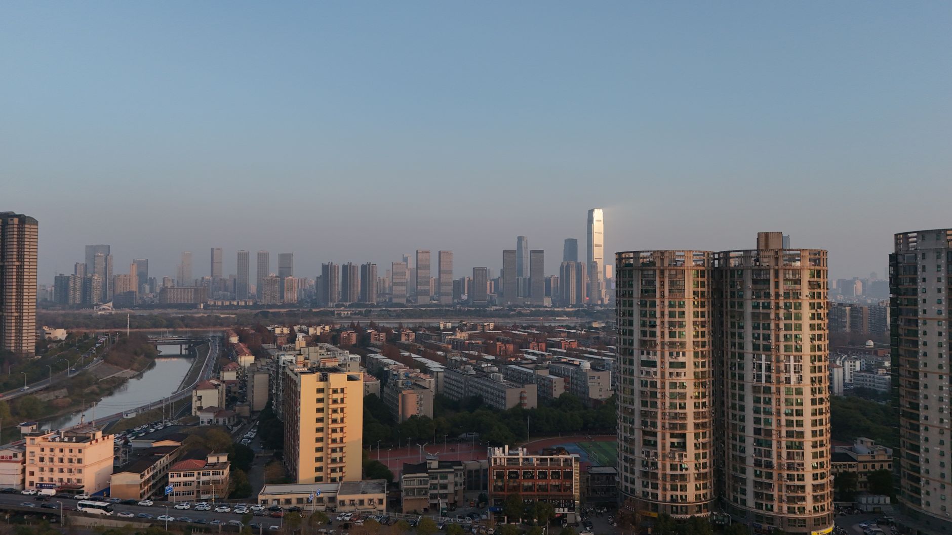 福建楼市迎来新契机：全国28省市落地“认房不认贷”，福州购房热度悄然回升(图1)