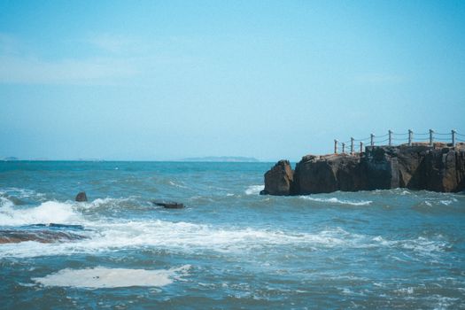 钓鱼岛附近海域6.4级地震!福建浙江等多地有震感(图1) 钓鱼岛附近海域6.4级地震!福建浙江等多地有震感(图1)