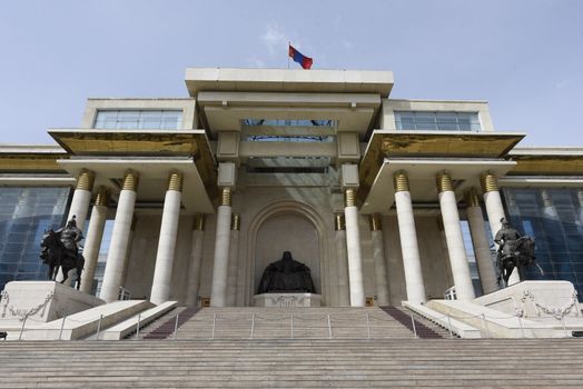 “反垄断女沙皇”可汗正式向电商巨头提起诉讼(图1) “反垄断女沙皇”可汗正式向电商巨头提起诉讼(图1)