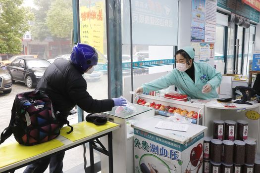 国家卫生健康委介绍冬季呼吸道疾病防治有关情况(图1)