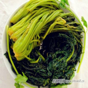 腌雪菜时掌握这个小窍门，味道更鲜香