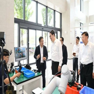 福建省委书记调研科研院所：强化基础研究，推动科技与产