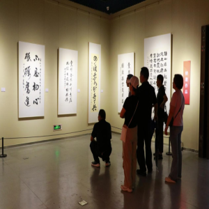 福建美术馆展出百幅书法作品，献礼建党105周年