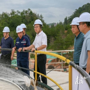 福建省长调研开发区，强调高质量发展与安全生产