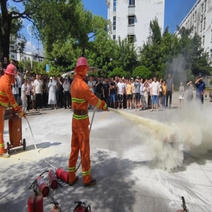 福建严查电动车违规充电 消防通道堵塞整治行动