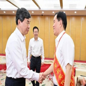 福建慈善奖开始评选，快来推荐身边的爱心榜样