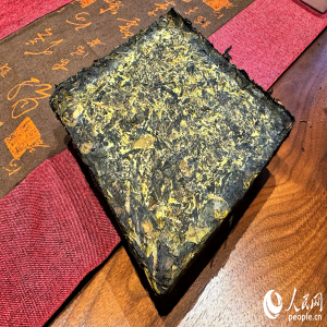 白茶长金花是啥？福建新工艺白茶金花茶，品质更高更耐泡