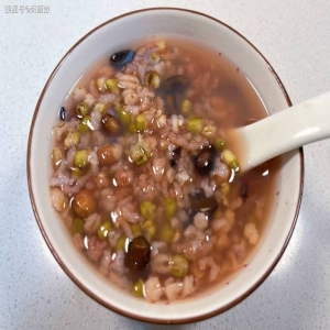 三伏天没胃口？肠胃在自我保护，三餐掌握3个巧