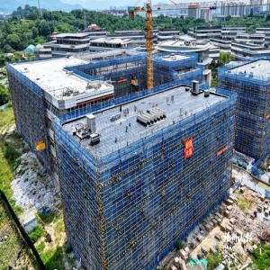 <strong>联东U谷福州创新园封顶 明年投用主攻数字AI出海</strong>