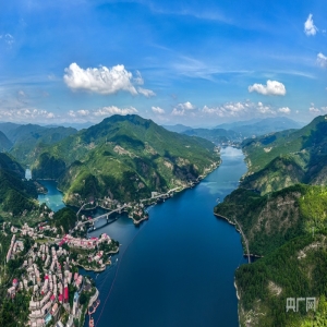 闽清移民村二十年蜕变：从网箱养鱼到网红度假地，生态致