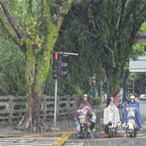 福州台风季进入高活跃期：四系统共舞，暴雨预警持续升级