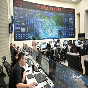 福州防汛抢险行动：保障畅通，转移群众