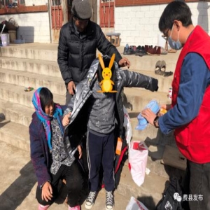 困境青少年微心愿怎么实现？一双运动鞋温暖一座城