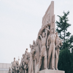 激发青春激情 推进强国建设
