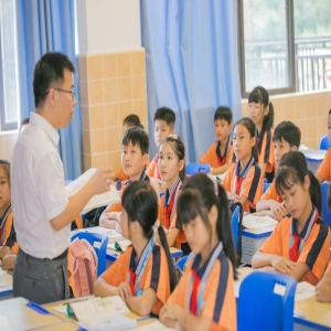 专业各有精彩，奋斗成就未来高校师生