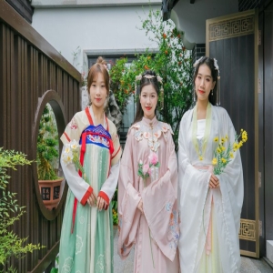 一季度曹县汉服卖了十个亿冲上热搜