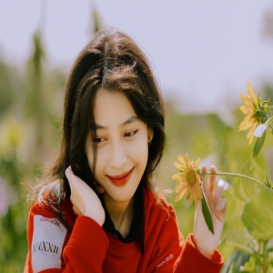 秋瓷炫在中国参加《乘风》搞笑女气质暴露无