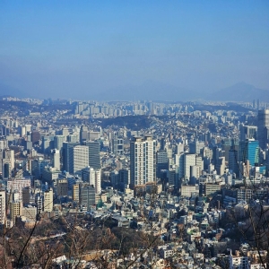 韩国议政府地方法院第三刑事庭21日开庭审