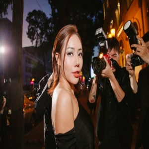 李玟告别粉丝情绪崩溃大哭：请把COCO还