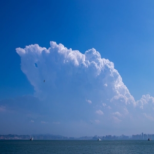 今年第6号台风“卡努”已经移入东海？