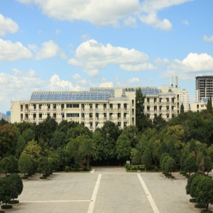 曲阜师范大学复现韩国抗磁性材料电阻测试