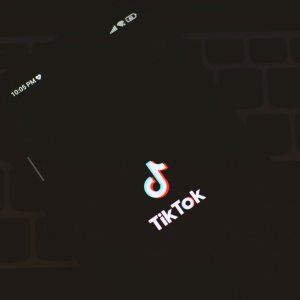 快手OTC销售或成短视频平台“卖药”主流
