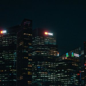 泰州高港法院在办小案中关注预防金融风险大课题