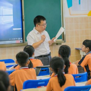设区城市至少建立1个工匠培训基地鼓励返乡人才从事工匠职业