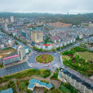 乘着观光车“小白”穿行泉州老城区市民心声