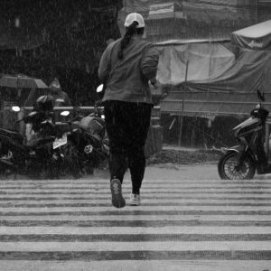 今年第1号台风“艾云尼”在菲律宾生成