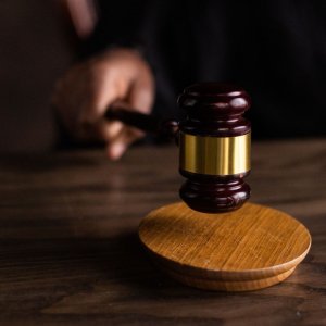 司法部法治调研局：防止过罚不相适应重责轻罚