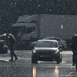 长江中下游地区 18 日起进入梅雨期 未来一周有两次暴雨过程